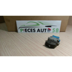 Interrupteur de leve vitre RENAULT  d’occasion