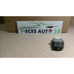Interrupteur de leve vitre RENAULT  d’occasion