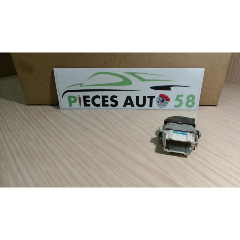Interrupteur de leve vitre RENAULT  d’occasion