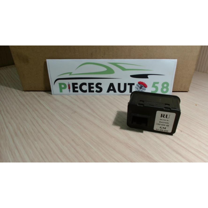 Interrupteur de leve vitre OPEL  d’occasion