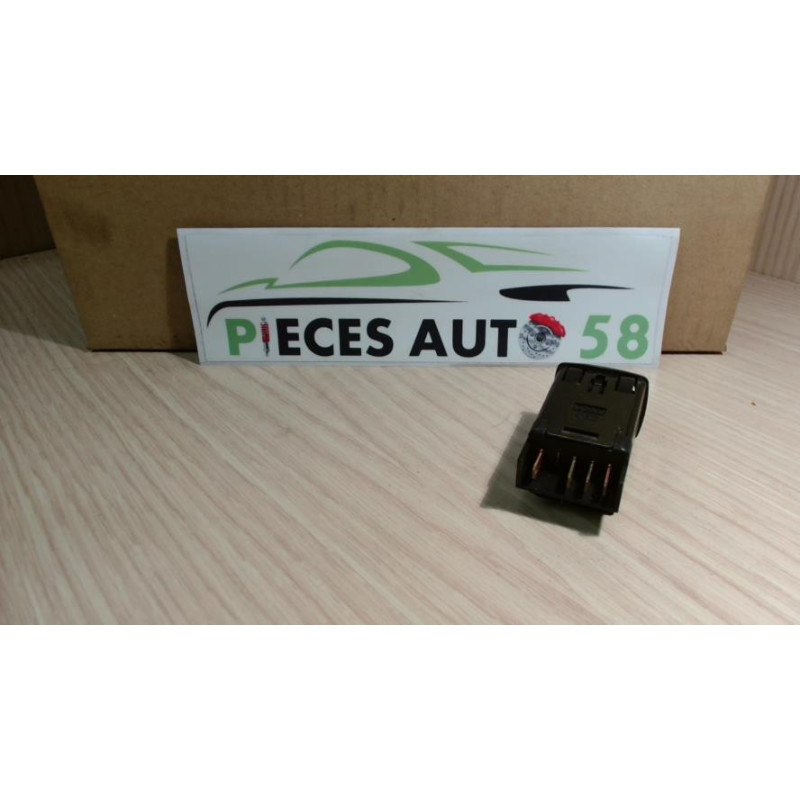 Interrupteur de leve vitre PEUGEOT  d’occasion