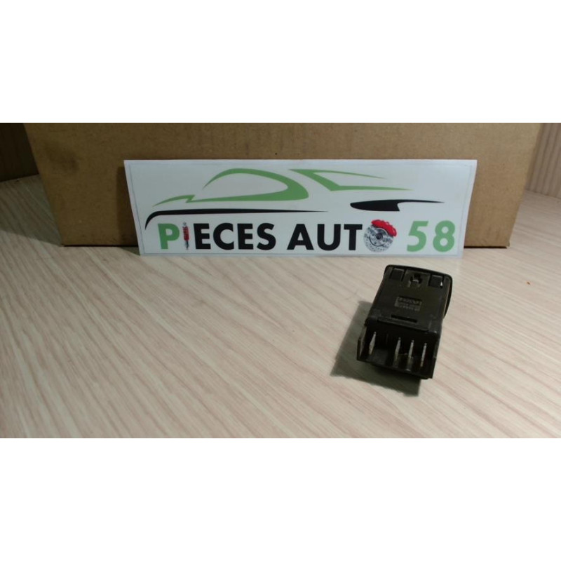 Interrupteur de leve vitre PEUGEOT  d’occasion
