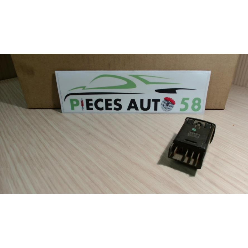 Interrupteur de leve vitre PEUGEOT  d’occasion