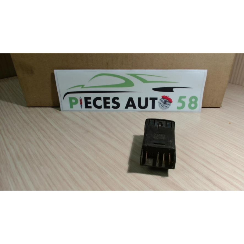 Interrupteur de leve vitre PEUGEOT  d’occasion