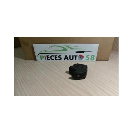 Interrupteur de leve vitre RENAULT  d’occasion