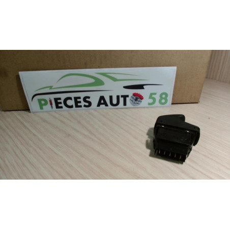 Interrupteur de leve vitre RENAULT  d’occasion