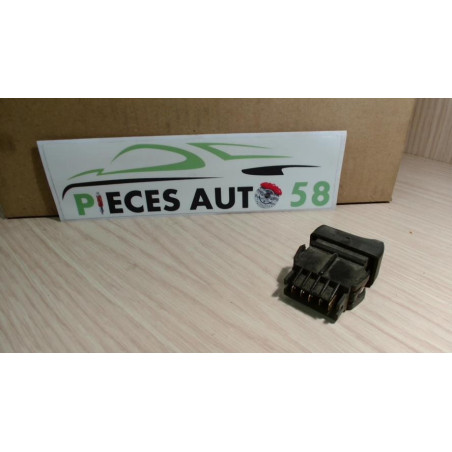 Interrupteur de leve vitre RENAULT  d’occasion