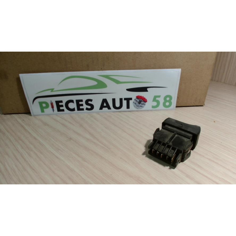 Interrupteur de leve vitre RENAULT  d’occasion