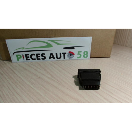 Interrupteur de leve vitre RENAULT  d’occasion
