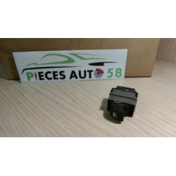Interrupteur de leve vitre PEUGEOT  d’occasion