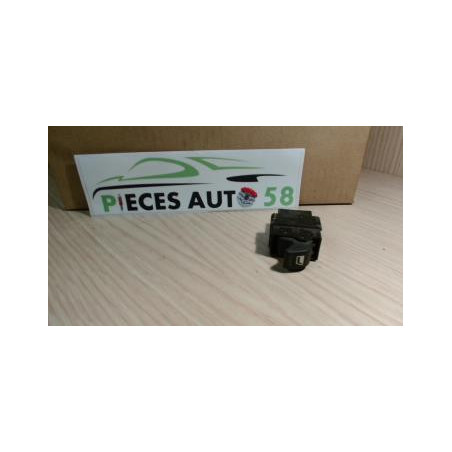 Interrupteur de leve vitre PEUGEOT  d’occasion