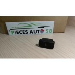 Interrupteur de leve vitre DACIA LOGAN MCV 1 PHASE 1 BREAK d’occasion