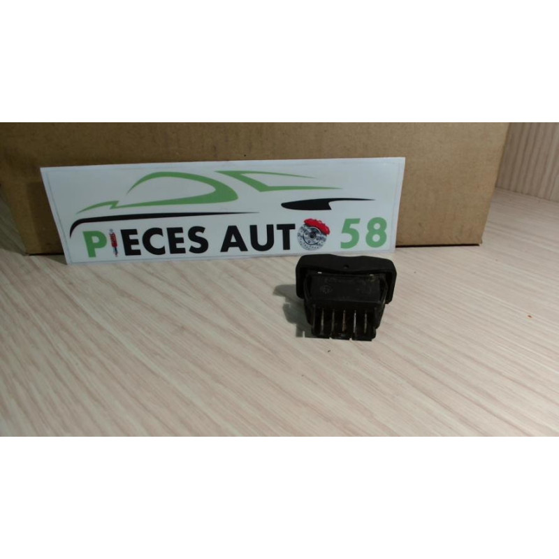 Interrupteur de leve vitre DACIA LOGAN MCV 1 PHASE 1 BREAK d’occasion