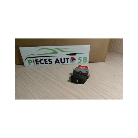 Interrupteur de leve vitre RENAULT  d’occasion