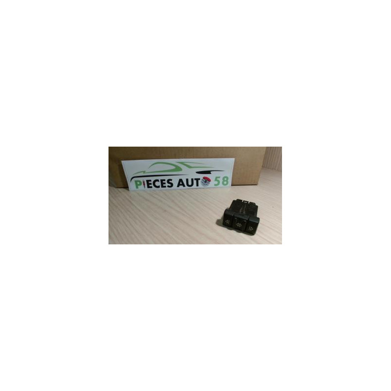 Interrupteur de leve vitre RENAULT  d’occasion