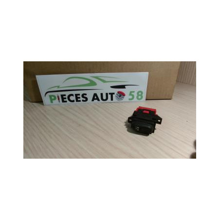 Interrupteur de leve vitre RENAULT  d’occasion