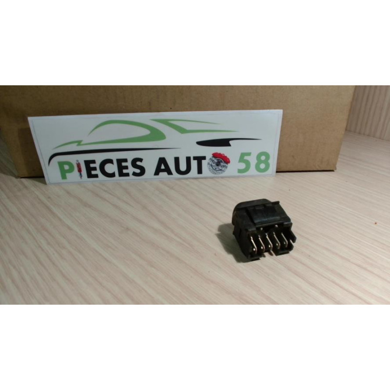 Interrupteur de leve vitre CITROEN BERLINGO 1 PHASE 2 d’occasion