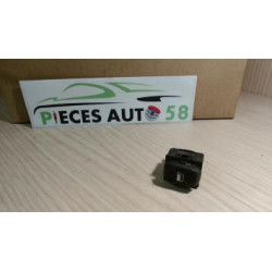 Interrupteur de leve vitre CITROEN BERLINGO 1 PHASE 2 d’occasion