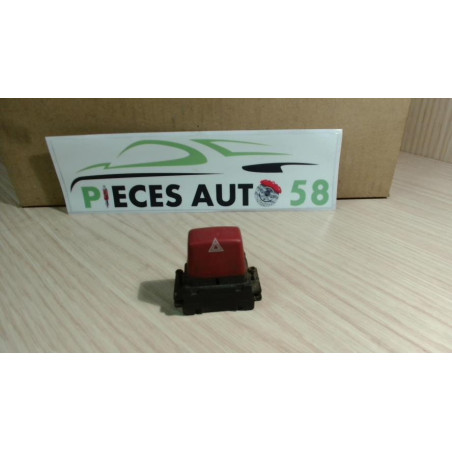 Bouton de warning RENAULT  d’occasion