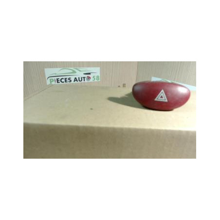 Bouton de warning PEUGEOT  d’occasion