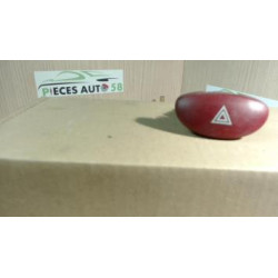 Bouton de warning PEUGEOT  d’occasion