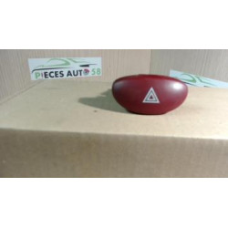 Bouton de warning PEUGEOT  d’occasion