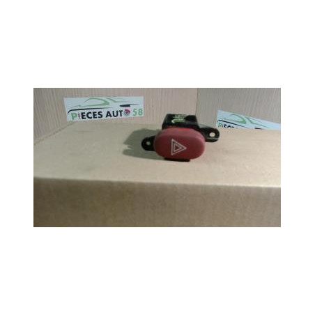Bouton de warning RENAULT  d’occasion