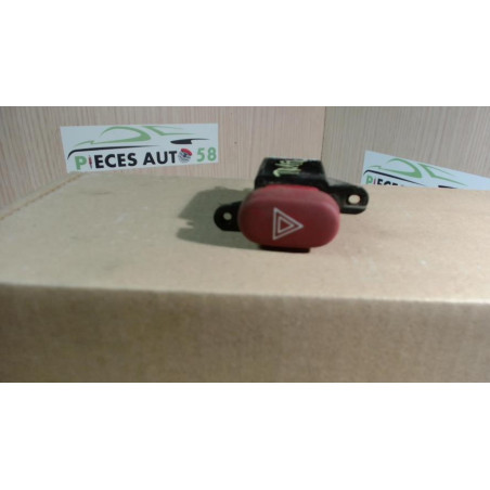 Bouton de warning RENAULT  d’occasion