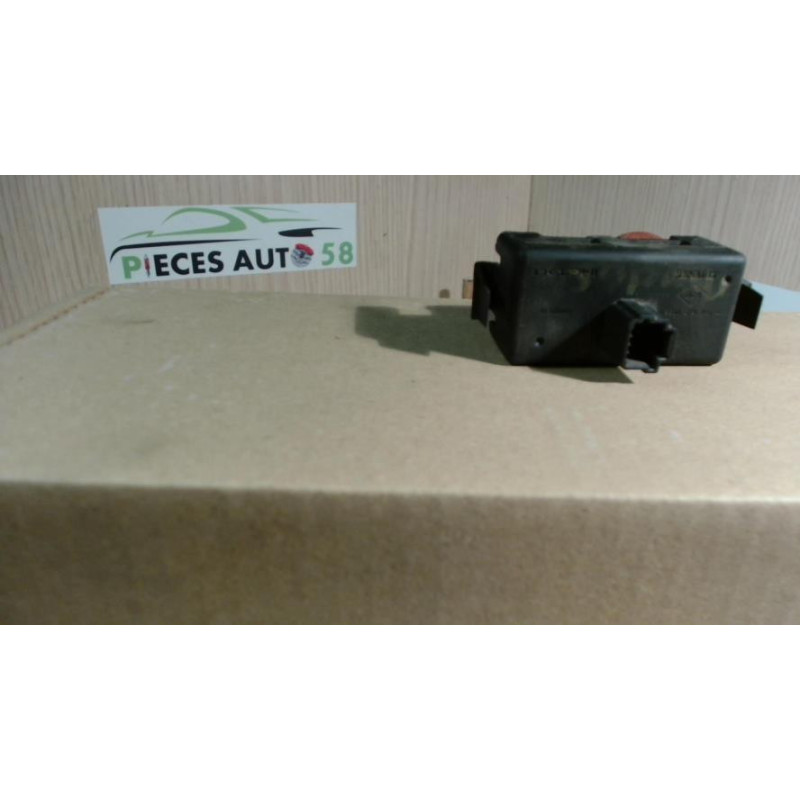 Bouton de warning RENAULT  d’occasion