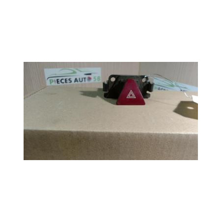Bouton de warning PEUGEOT  d’occasion