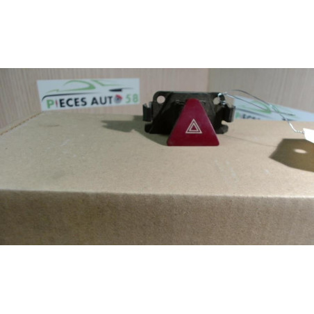 Bouton de warning PEUGEOT  d’occasion