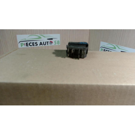 Bouton de warning RENAULT  d’occasion