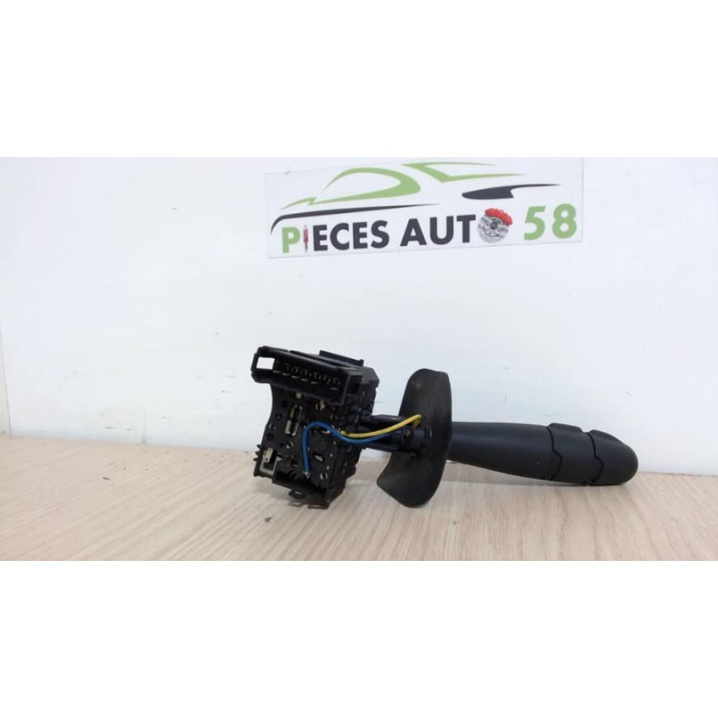 Commodo phare RENAULT CLIO 2 PHASE 2 d’occasion