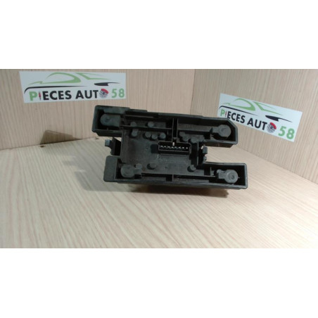 Platine feu arriere droit RENAULT CLIO 1 PHASE 2 d’occasion