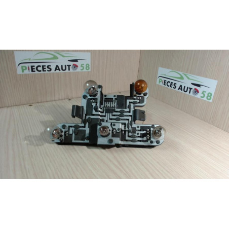 Platine feu arriere droit RENAULT  d’occasion