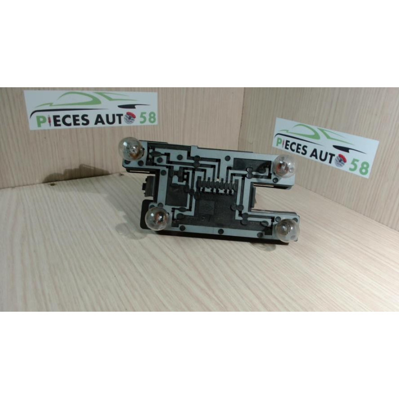 Platine feu arriere gauche RENAULT CLIO 1 PHASE 2 d’occasion