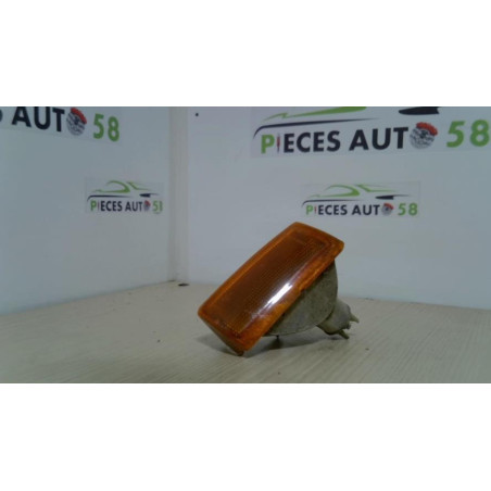 Optique avant secondaire gauche (feux)(clignotant) OPEL  d’occasion