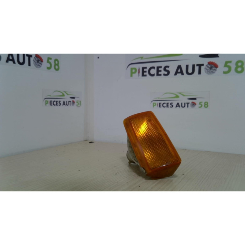 Optique avant secondaire droit (feux)(clignotant) OPEL  d’occasion