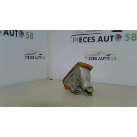 Optique avant secondaire droit (feux)(clignotant) OPEL  d’occasion