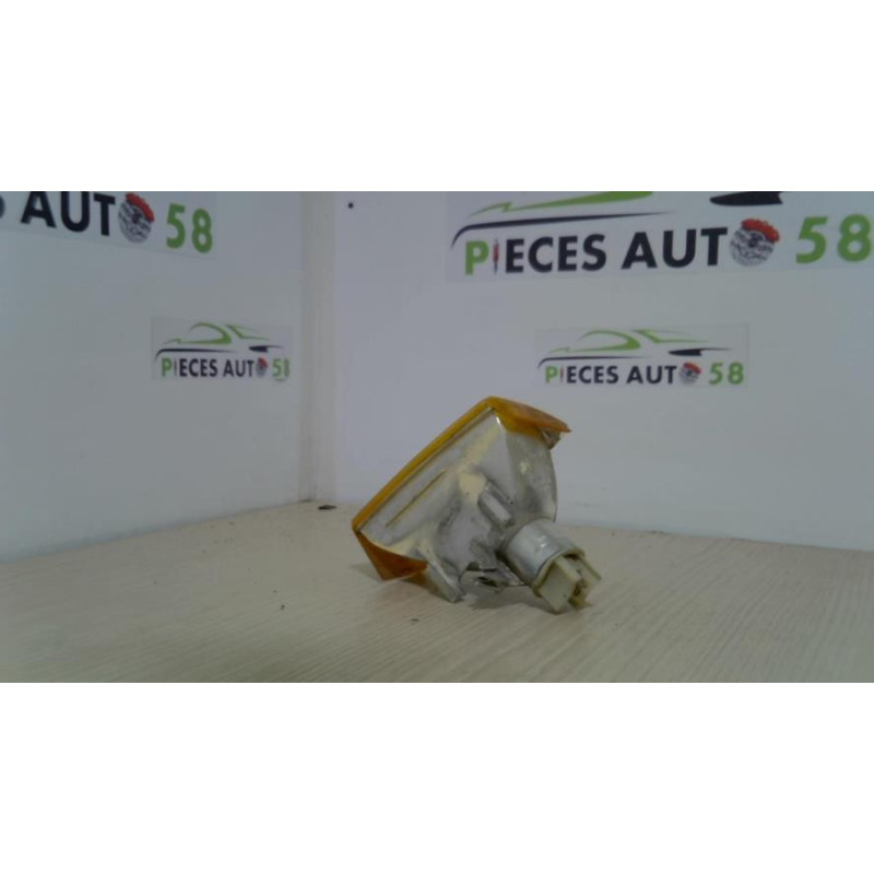 Optique avant secondaire droit (feux)(clignotant) OPEL  d’occasion