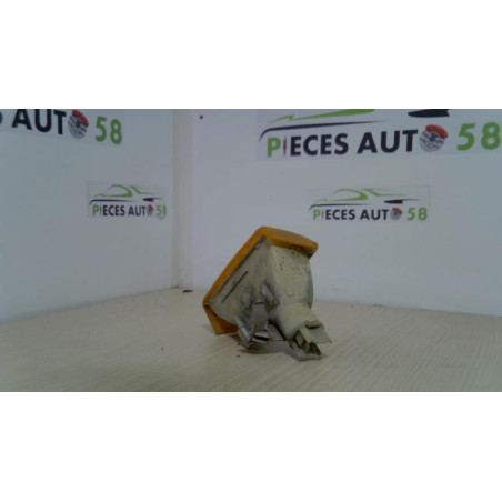 Optique avant secondaire droit (feux)(clignotant) OPEL  d’occasion