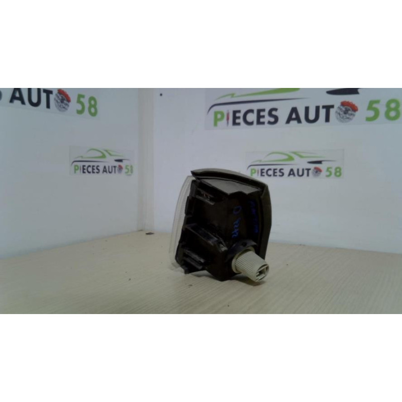 Optique avant secondaire droit (feux)(clignotant) FIAT  d’occasion