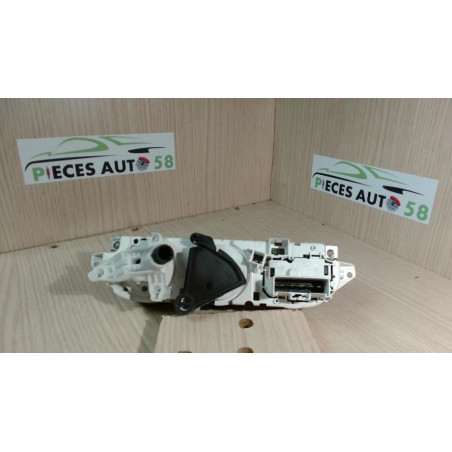 Commande chauffage FORD FOCUS 2 PHASE 2 BREAK d’occasion