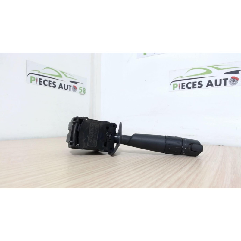 Commodo d'essuie glaces PEUGEOT  d’occasion