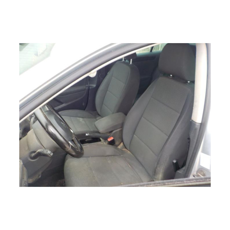 Vitre arriere gauche VOLKSWAGEN GOLF 6 d’occasion