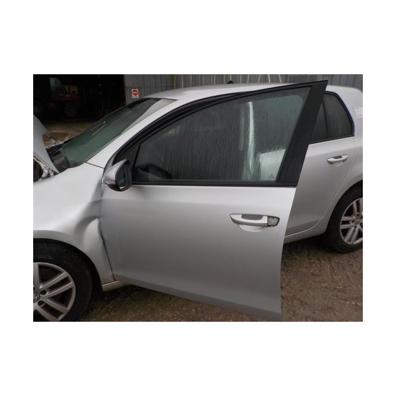 Vitre avant gauche VOLKSWAGEN GOLF 6 d’occasion