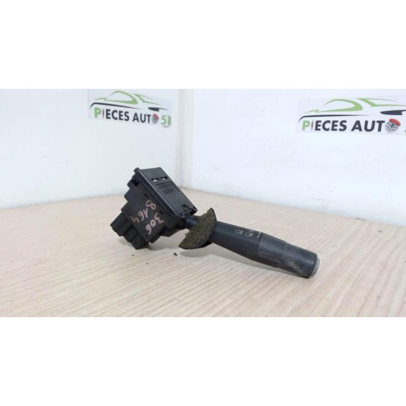 Commodo phare PEUGEOT 1.1I 60 8V d’occasion