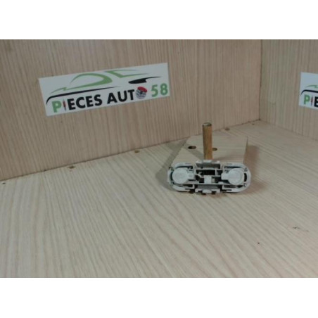 Platine feu arriere gauche RENAULT  d’occasion