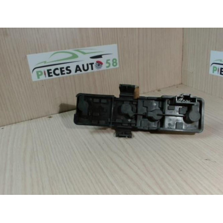 Platine feu arriere droit RENAULT  d’occasion