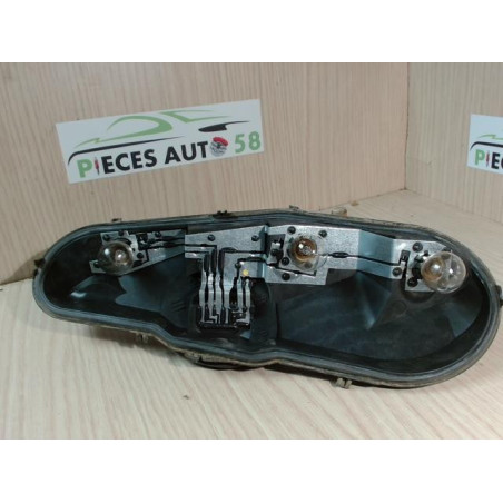 Platine feu arriere droit PEUGEOT 107 PHASE 1 d’occasion